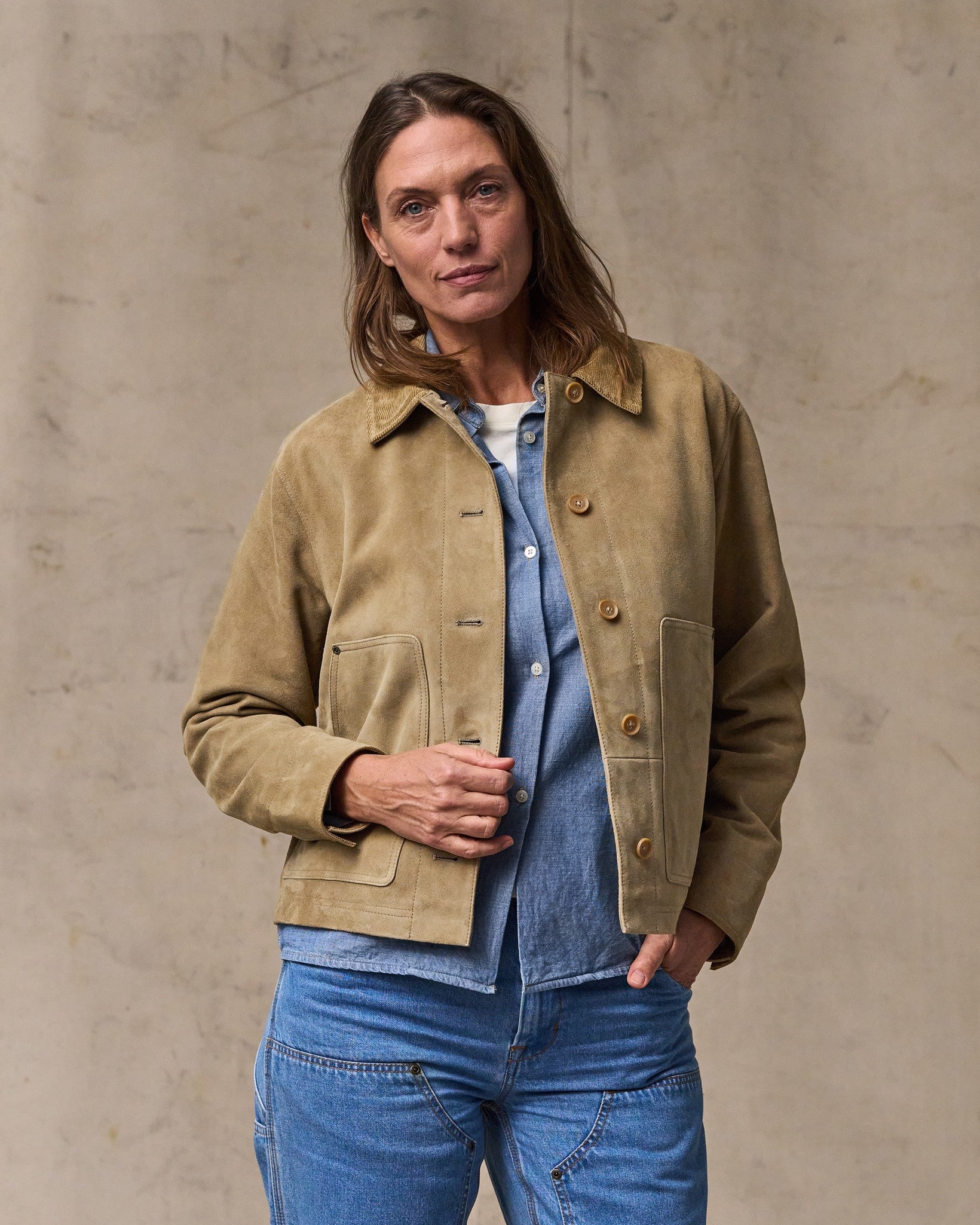 Women's Short Suede Barn Jacket - Light Gray