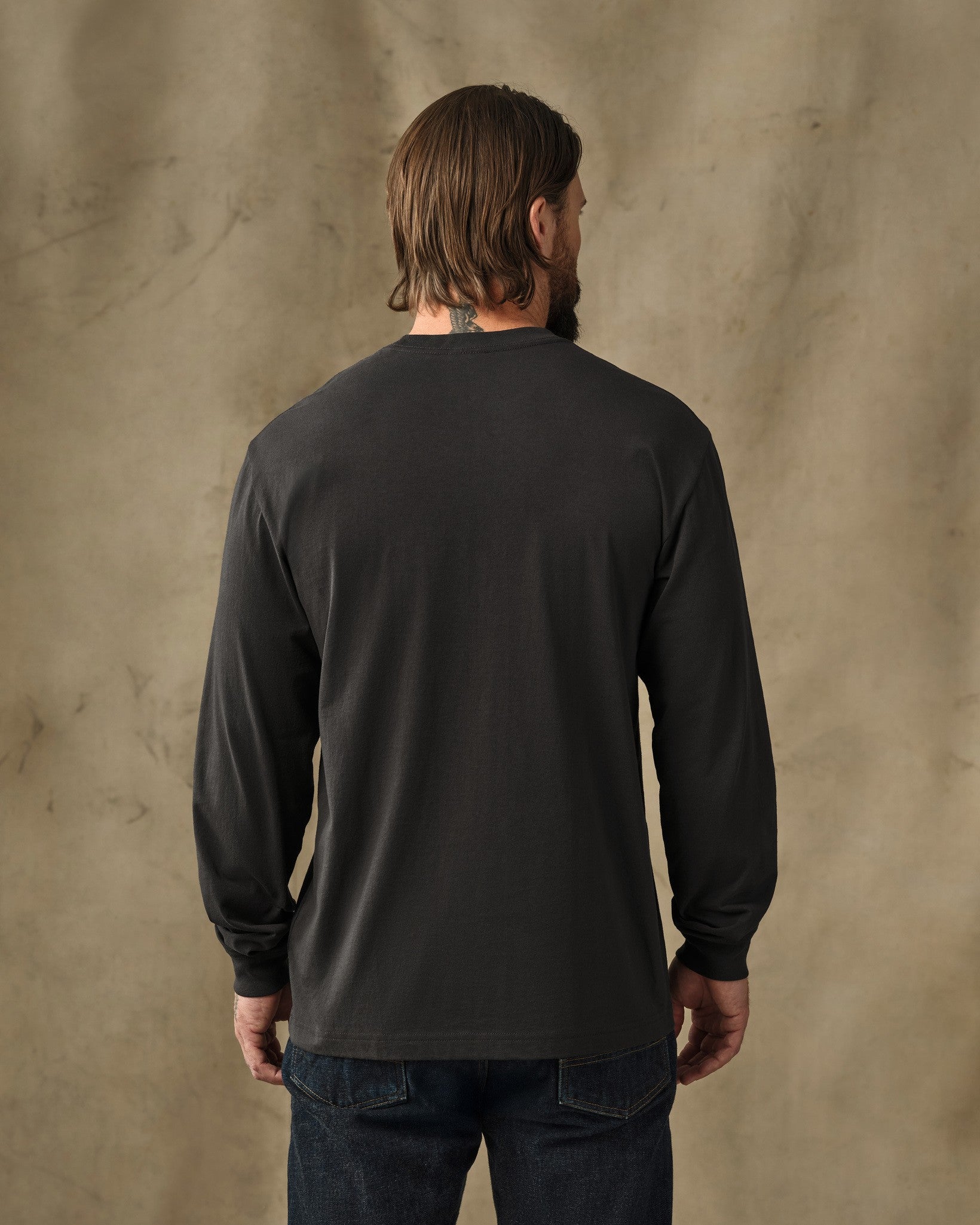 Long Sleeve Outfitter Pocket T-Shirt - Faded Black - Image 2